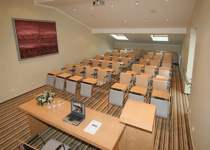 Ξενοδοχείο Alanga 4*